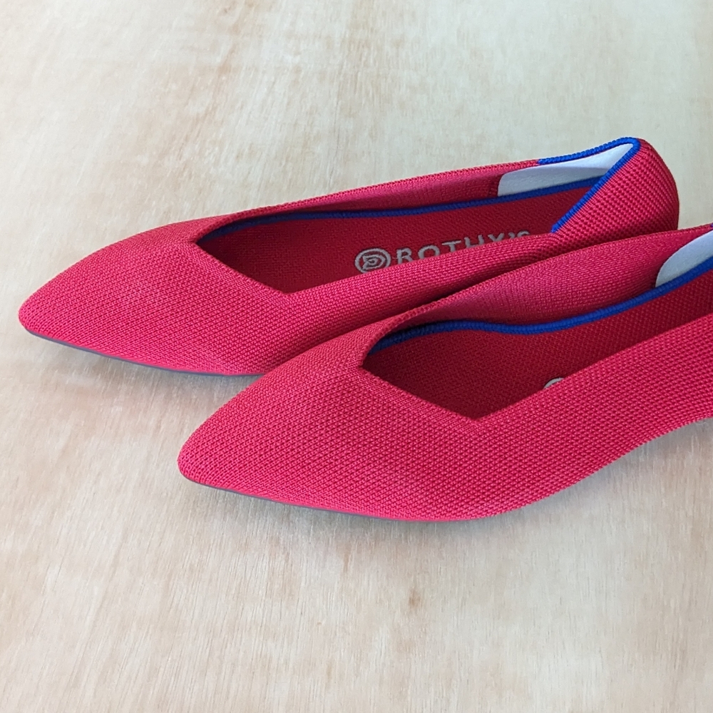 NWOT Red Rothy's The Point Flats 8.5 Wide